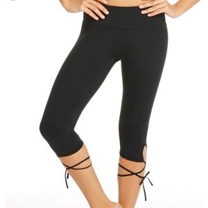 Fabletics Gardenia Crop Pants